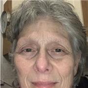 Maestra trilingue con dieci anni di servizio nella scuola pubblica anche come specialista di  lingua inglese nella scuola primaria .